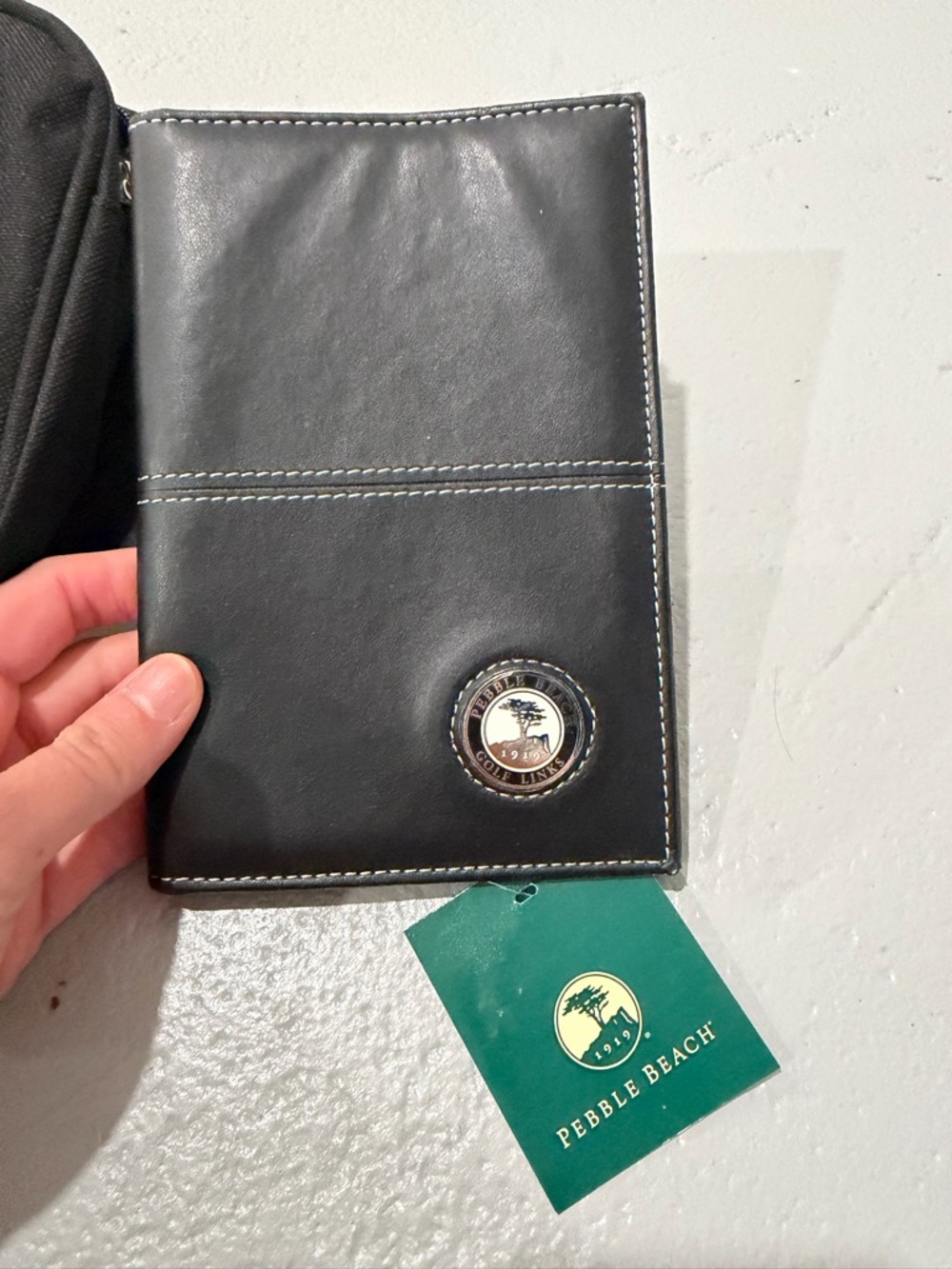 Golf Men Pebble Beach Black Leather Score Book and Golf Ball Bag